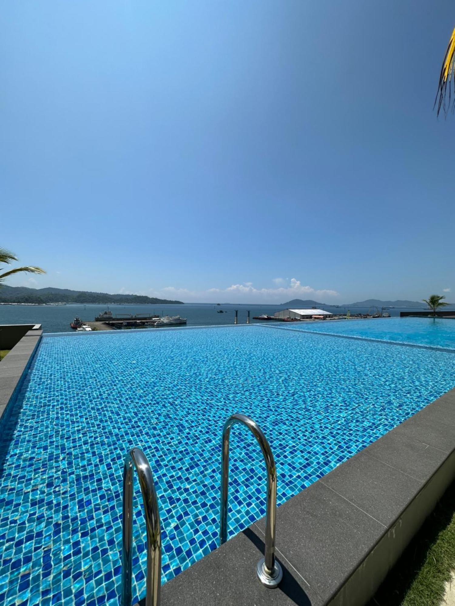 Jesselton Quay - Suite 1 By Staycation Suites Kk Kota Kinabalu Exteriér fotografie